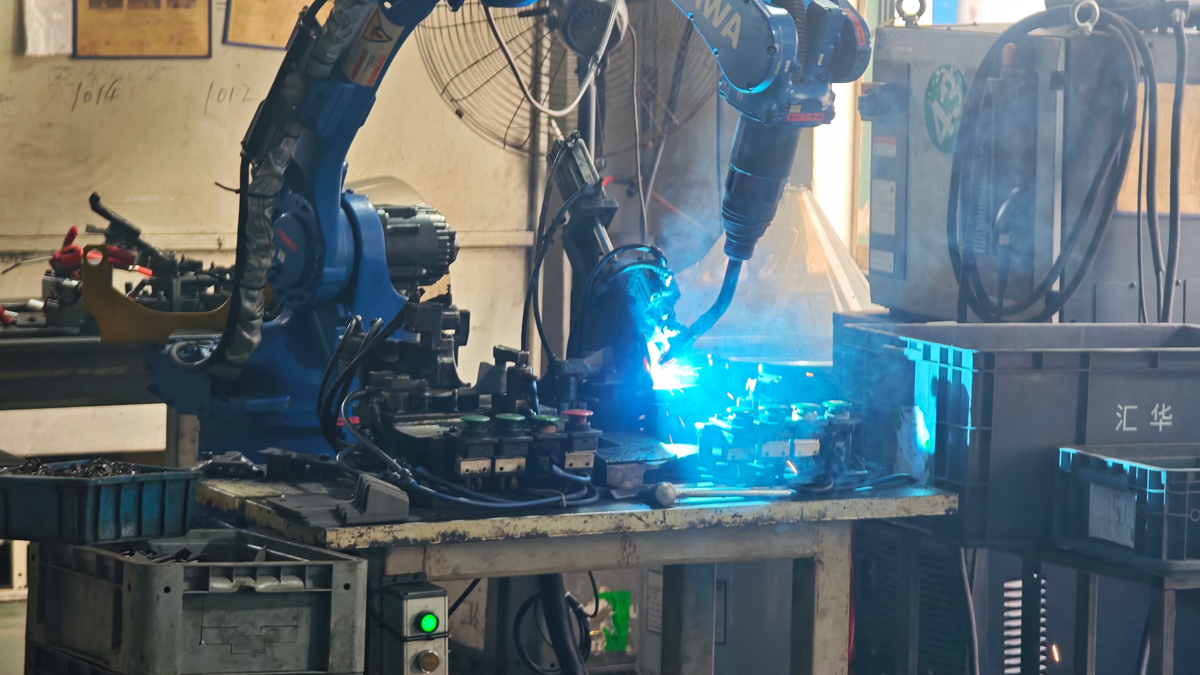 automotive aluminum extrusions prepared for repeatable mig welding