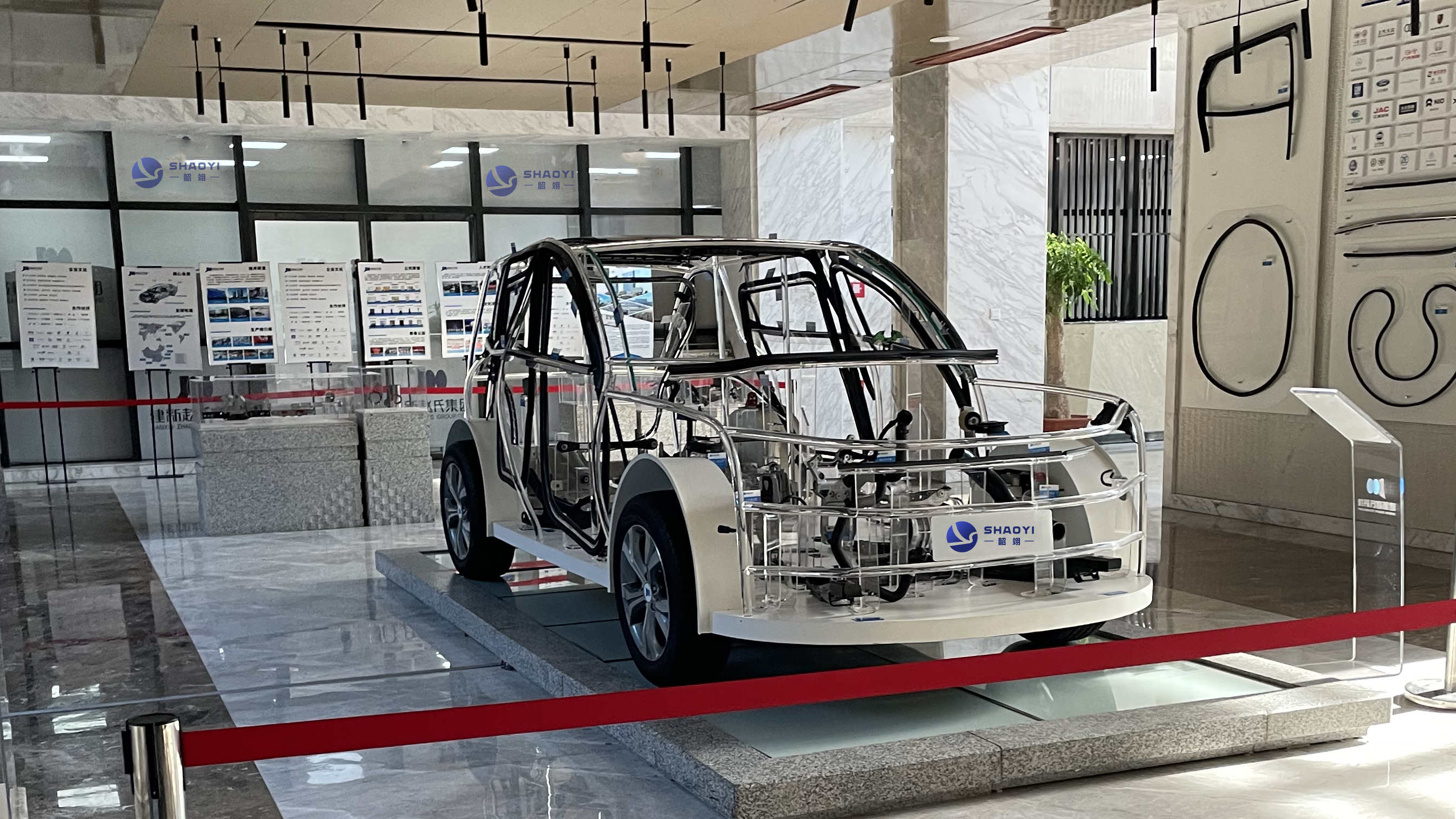 بسط عملية الإنتاج باستخدام تصنيع قطع غيار السيارات CNC