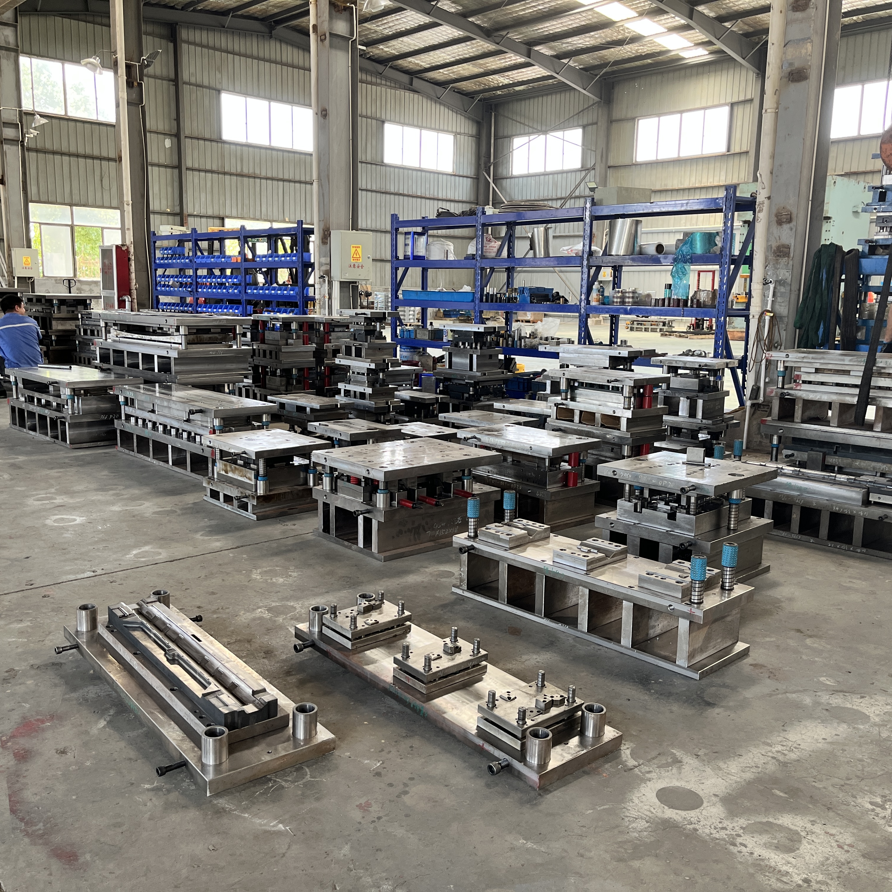 Streamlining Production with Custom Auto Parts Moulds