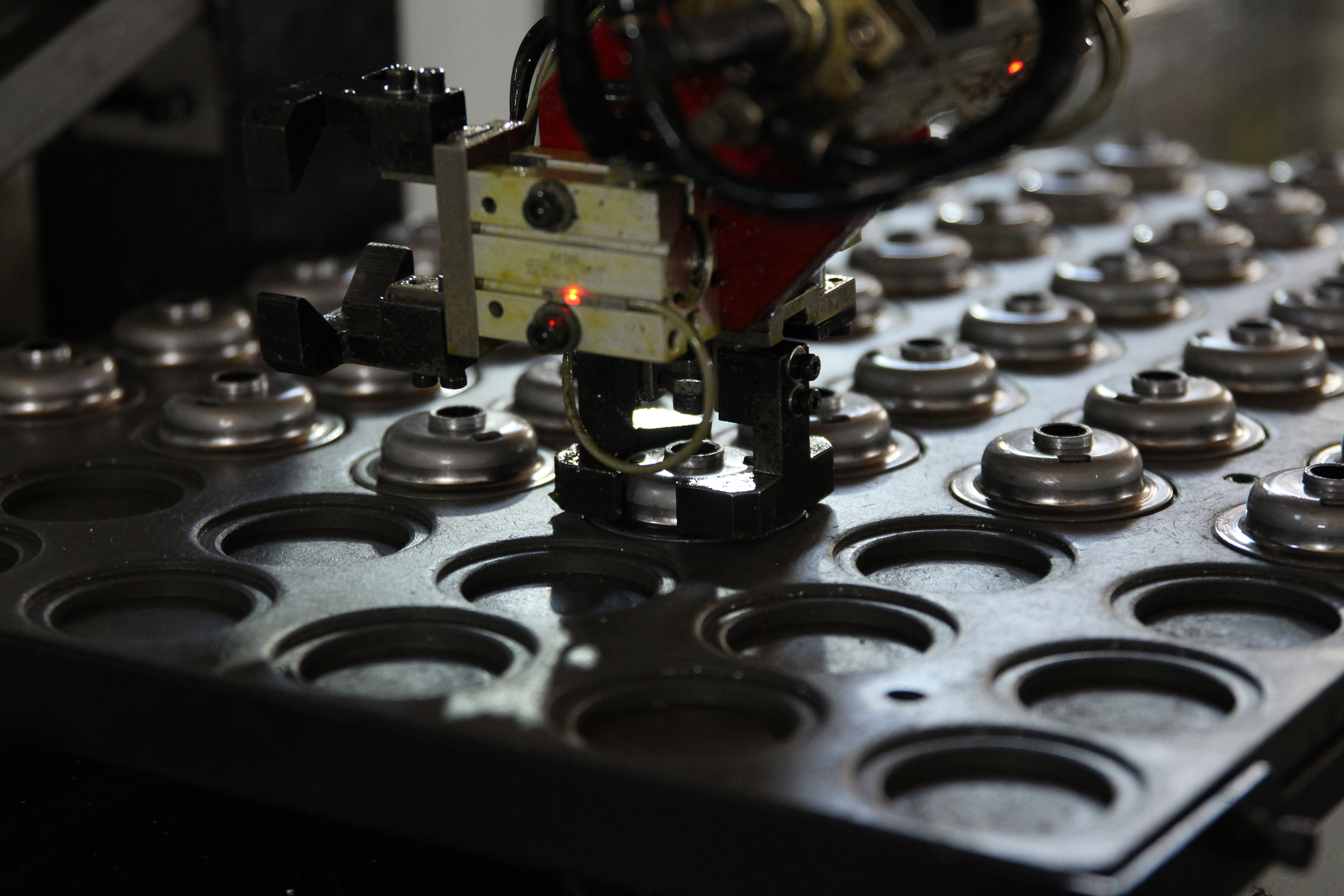 Kelebihan Automasi CNC dalam Pengeluaran Automotif