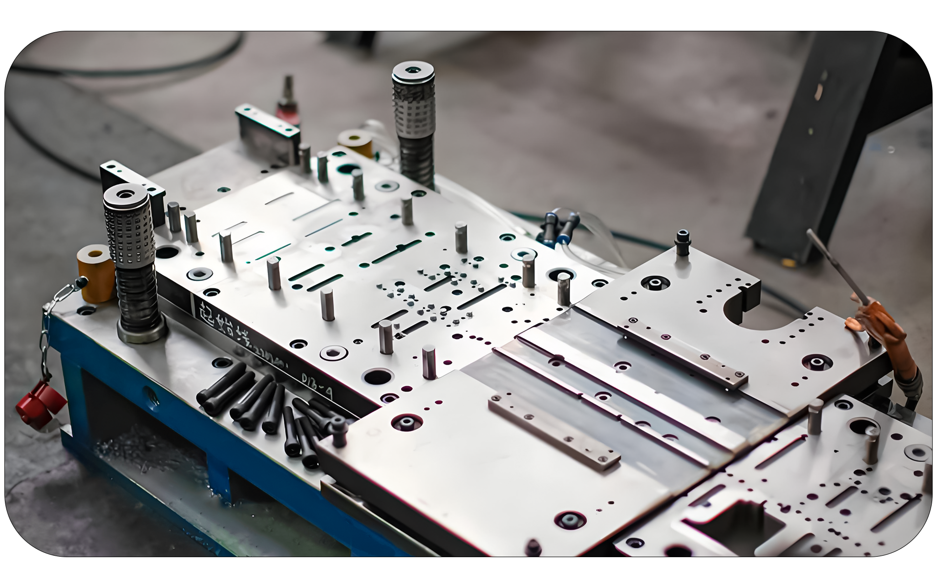 Mold Assembly.png