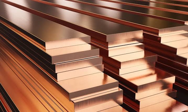 equal size metal pieces can feel different because density changes weight