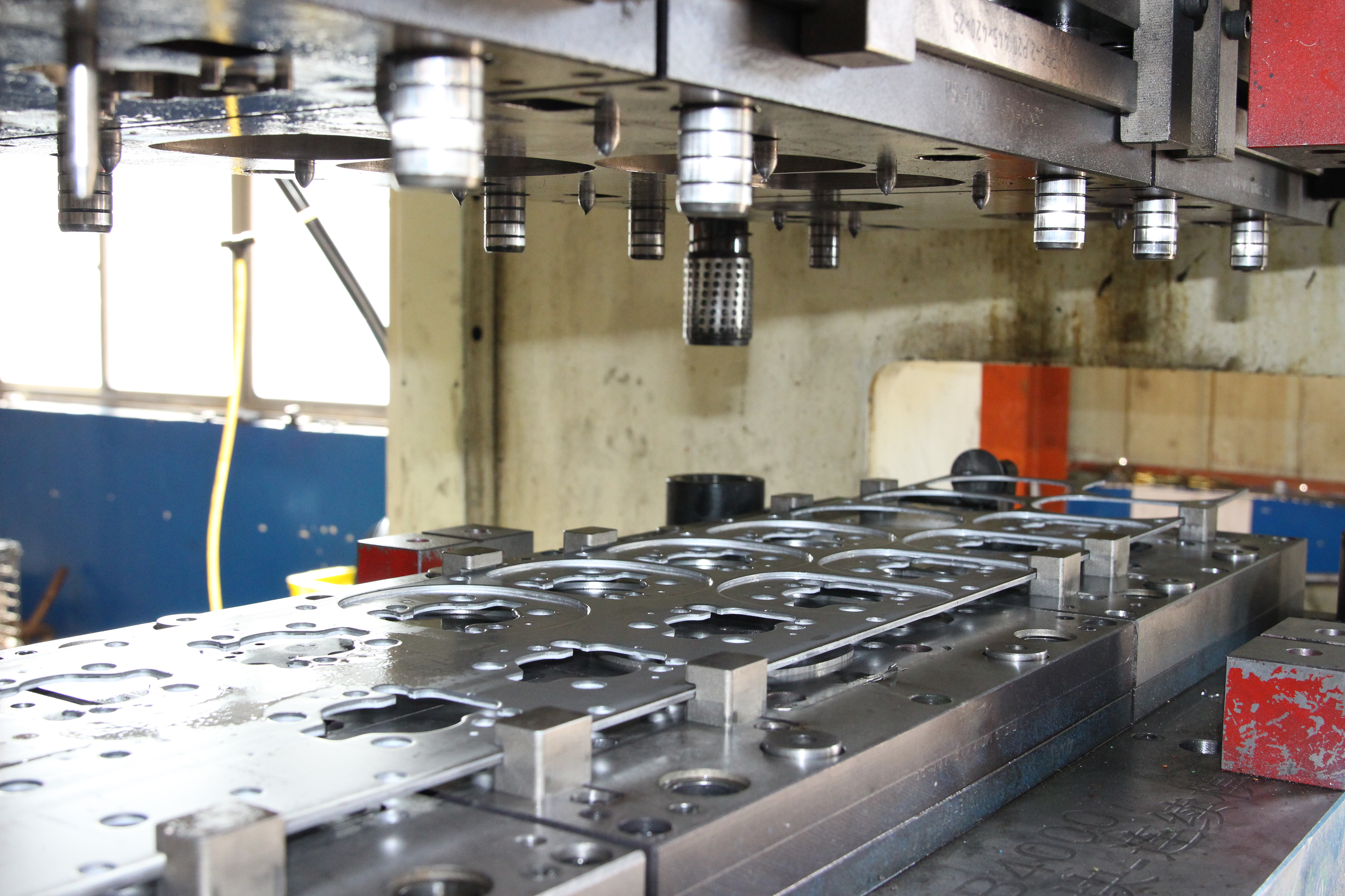 Custom sheet metal parts for a unique and personalized automotive look