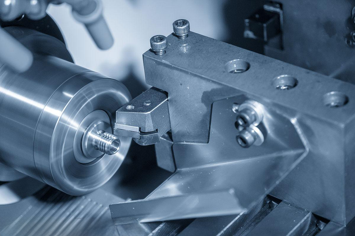 Pemesinan CNC yang Efisien untuk Produksi Suku Cadang Mobil yang Handal