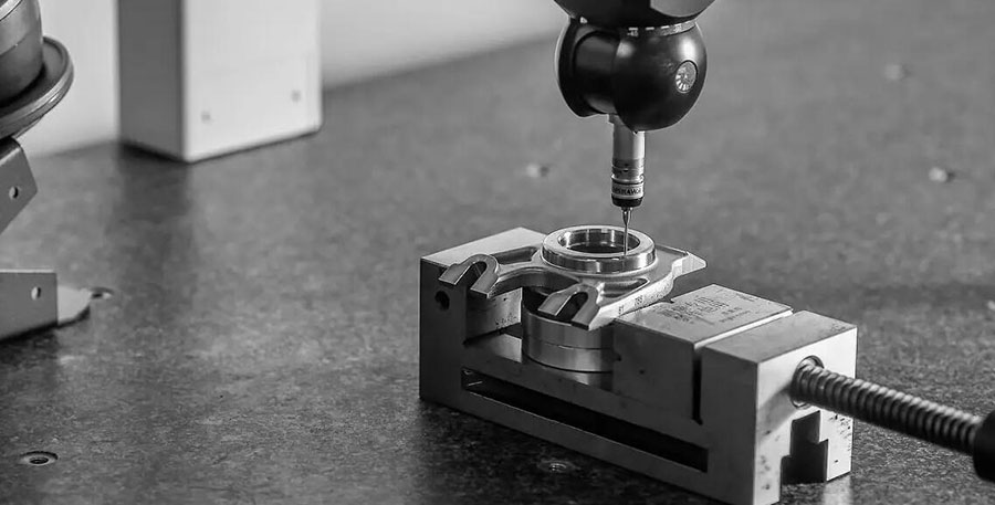 Manufacturing CNC Machines: 8 Essential Points Before You Invest
