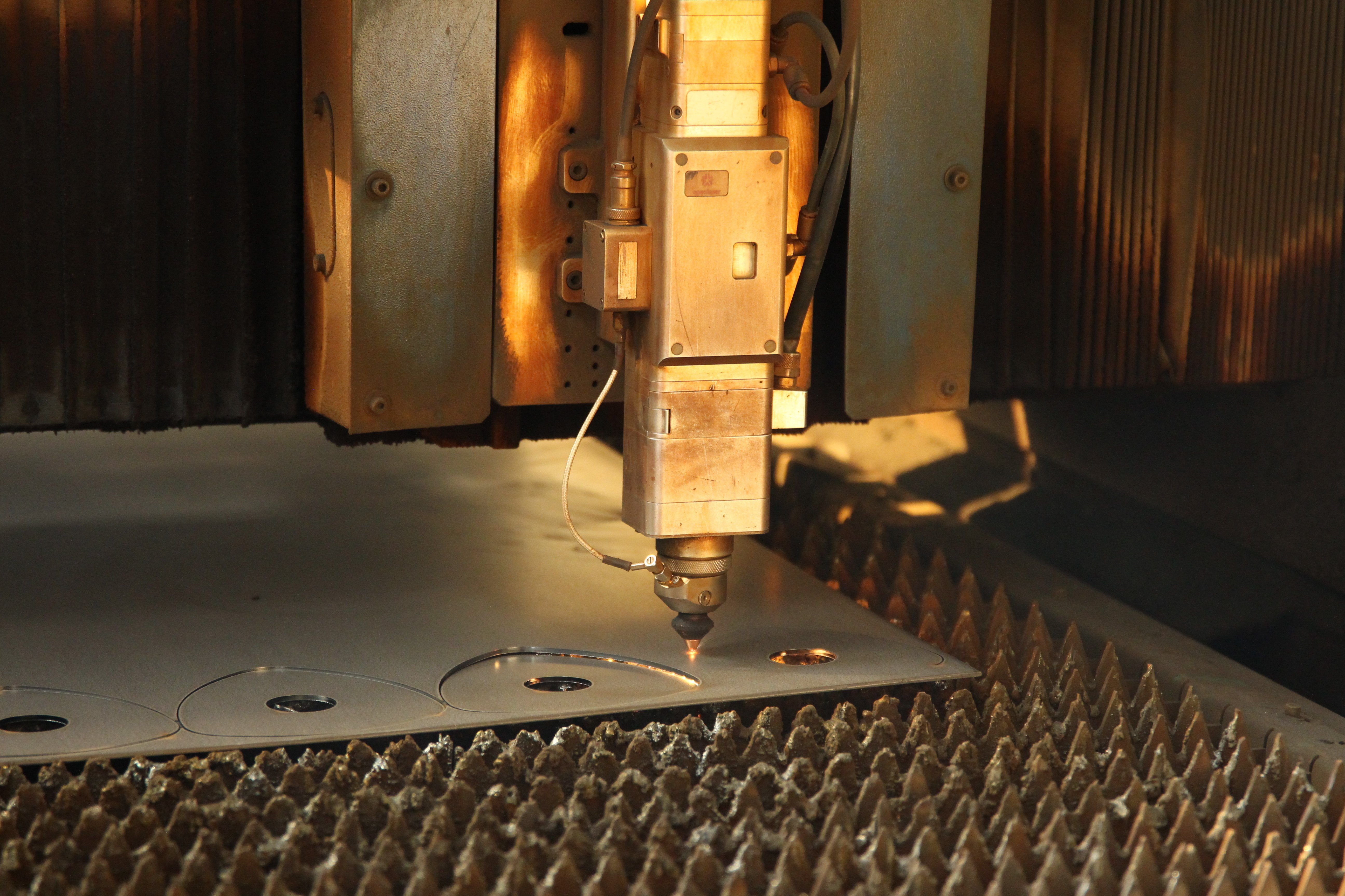 sheet metal cutting setup with proper support and common tools