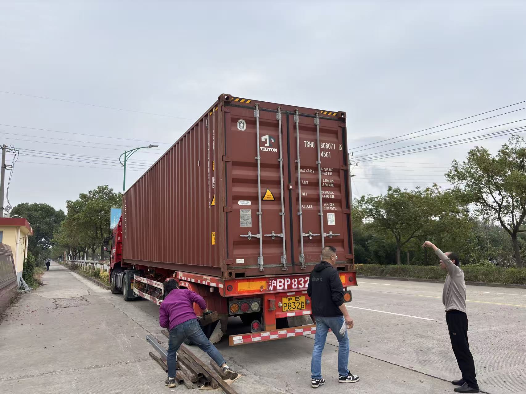 4000BPH Totam Automaticam Aquae Imbottelandi Fabricam Navis ad Sudaone hodie mittendum