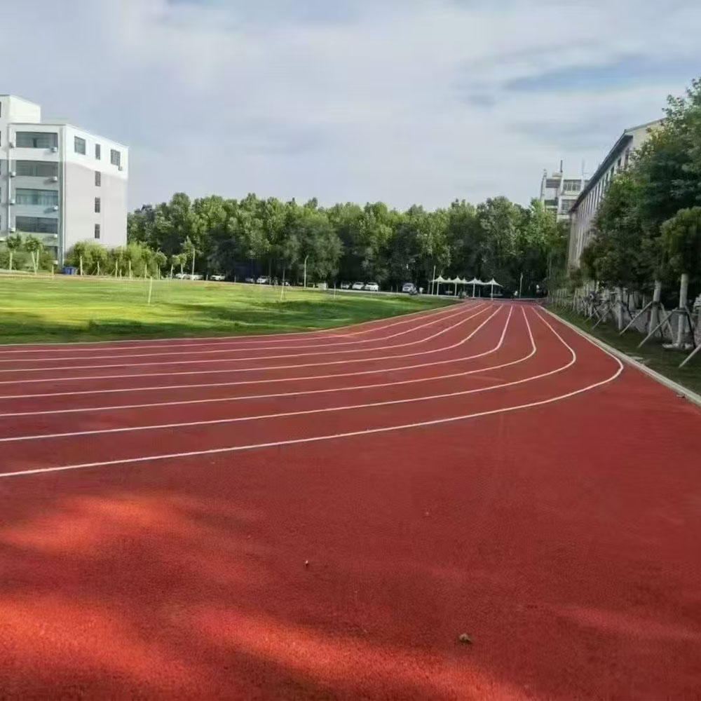 ¿Cómo puede la pintura de refrigeración radiativa reducir las temperaturas de los edificios al reflejar la luz solar y emitir calor?