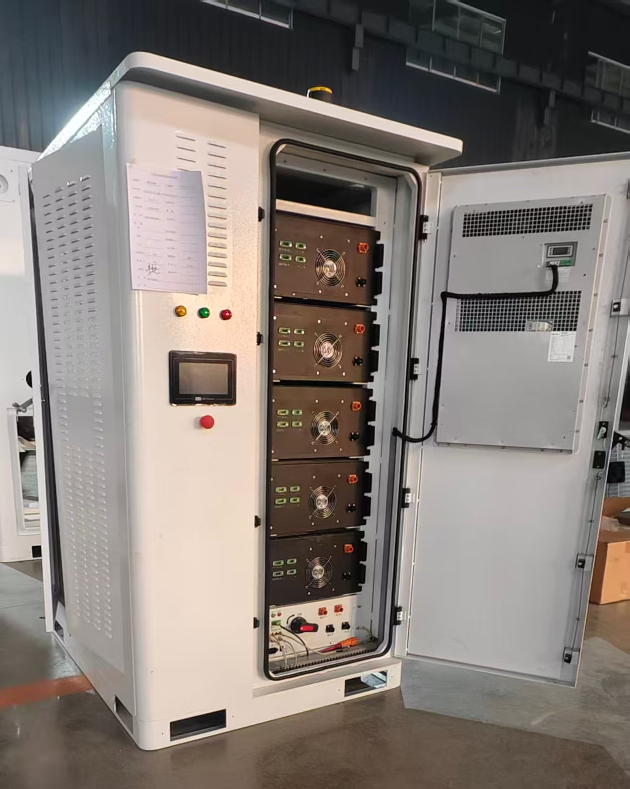 高電圧エネルギー貯蔵統合機 20kW／112kWh