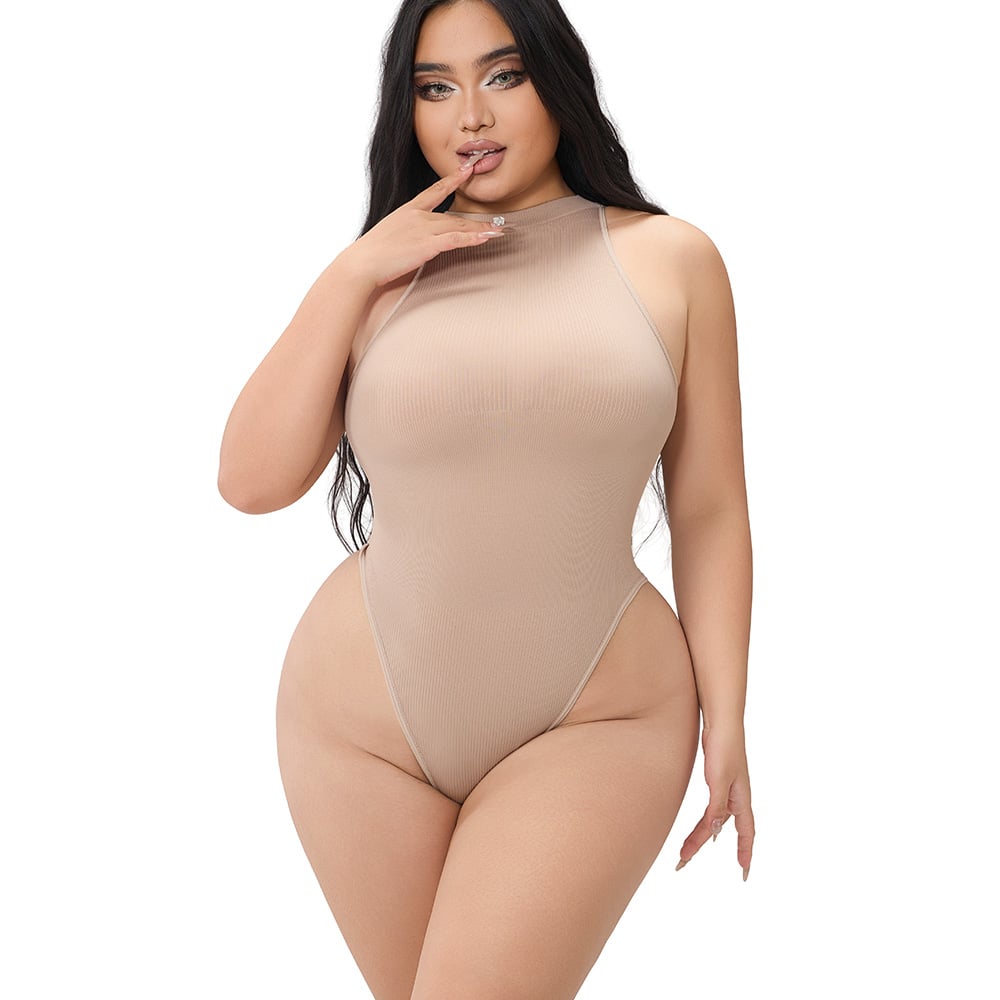 Chic Plus Size Ribbed Swimsuit with High-Cut Leg Design