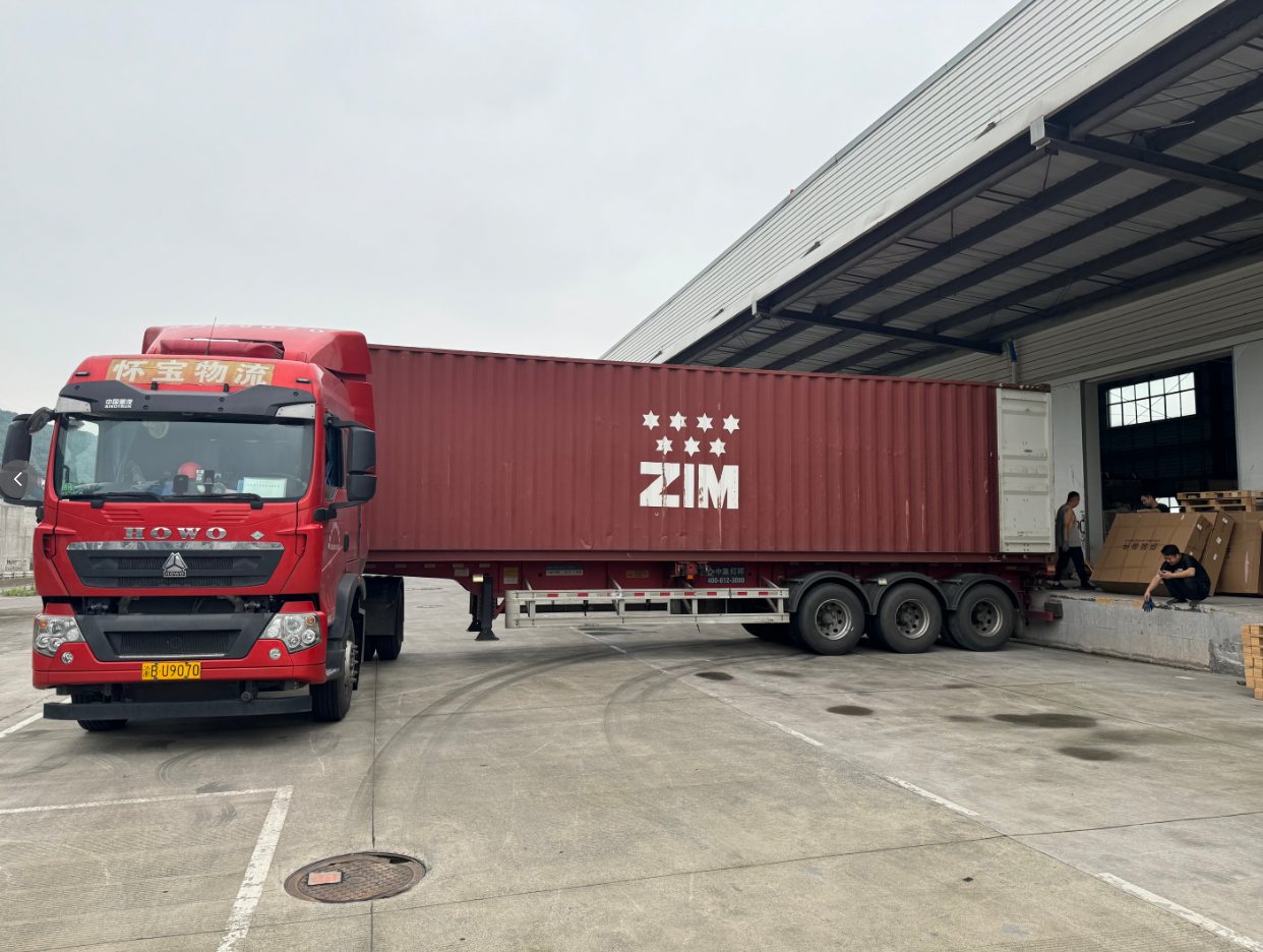 Another Shipment to Armenia! Chongqing Shiwei Technology Completes 40ft Container Loading with BYD, Hongqi, and Deepal Parts