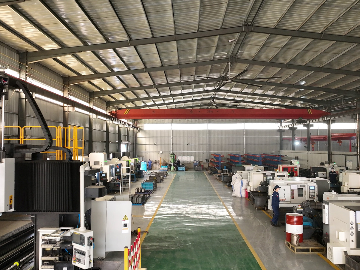 Efficient Powertrain and Hydraulics