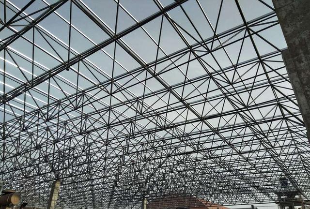 Double-Layer Space Frame Structure
