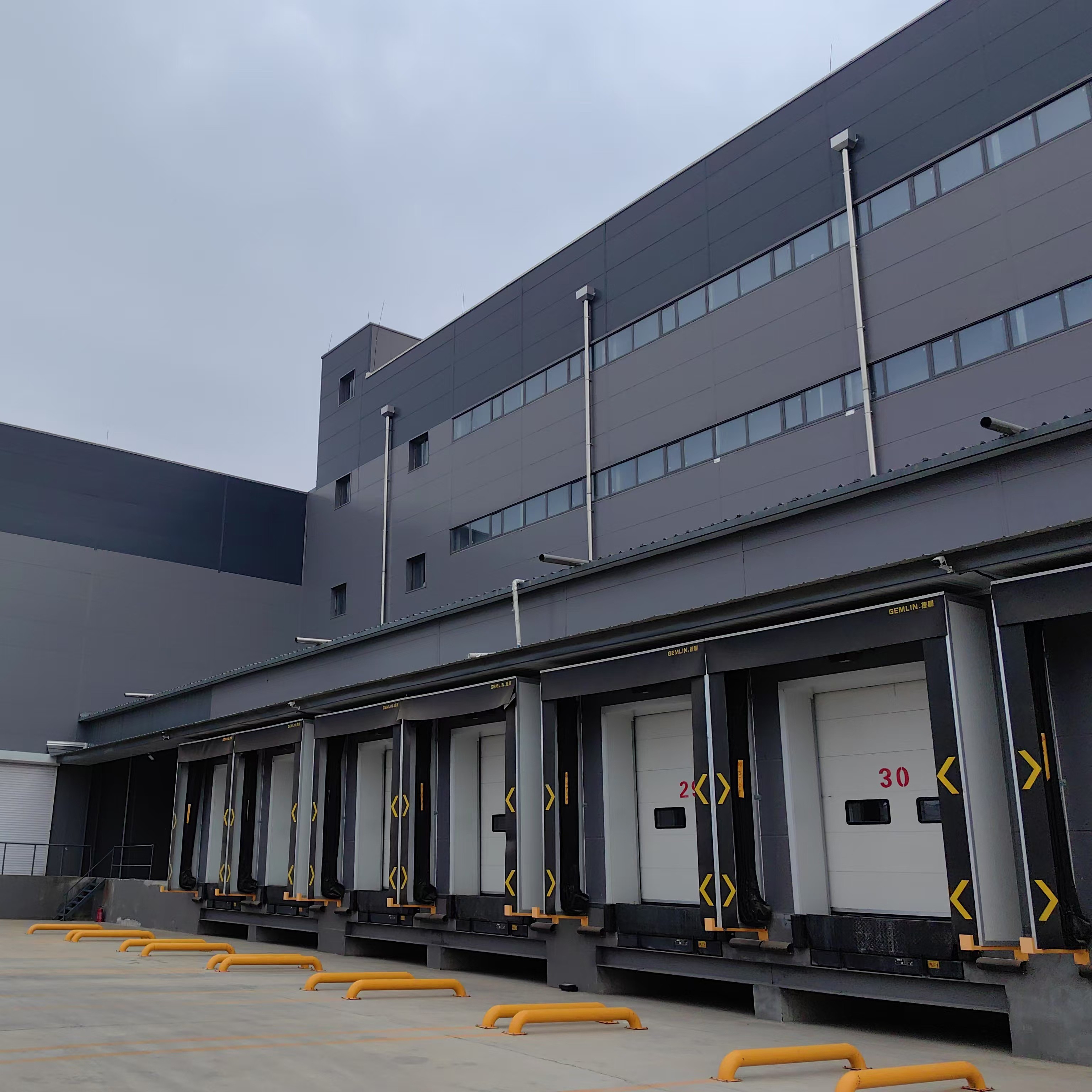 Steel Cold Storage Warehouse (2).jpg