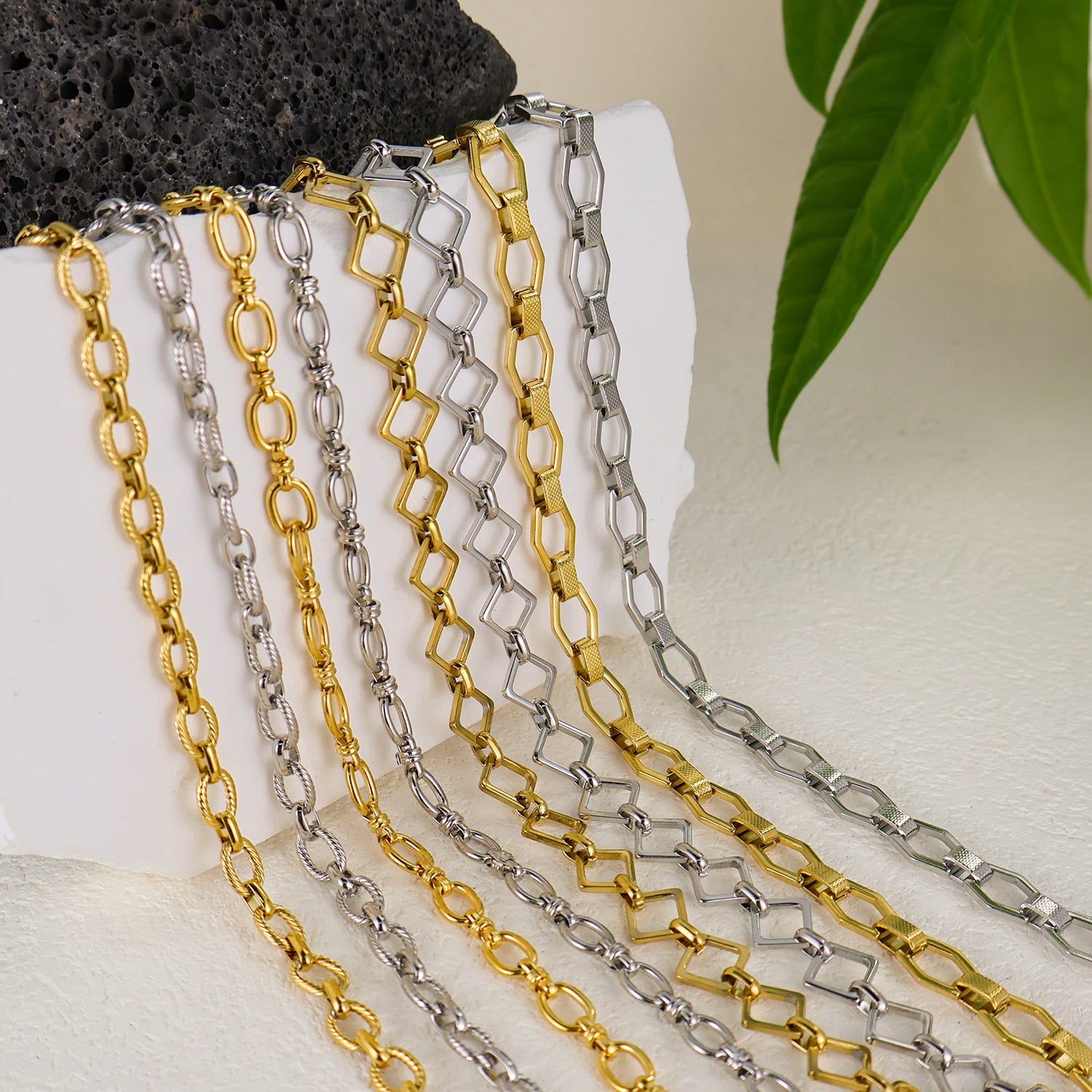 Stainless Steel Link Chain Oval Twisted Rope Square Diamond Textured Square Bulk Chain