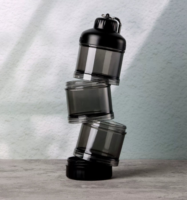 What Innovative Features Should Your Protein Shake Containers Have to Attract Wholesale Buyers?