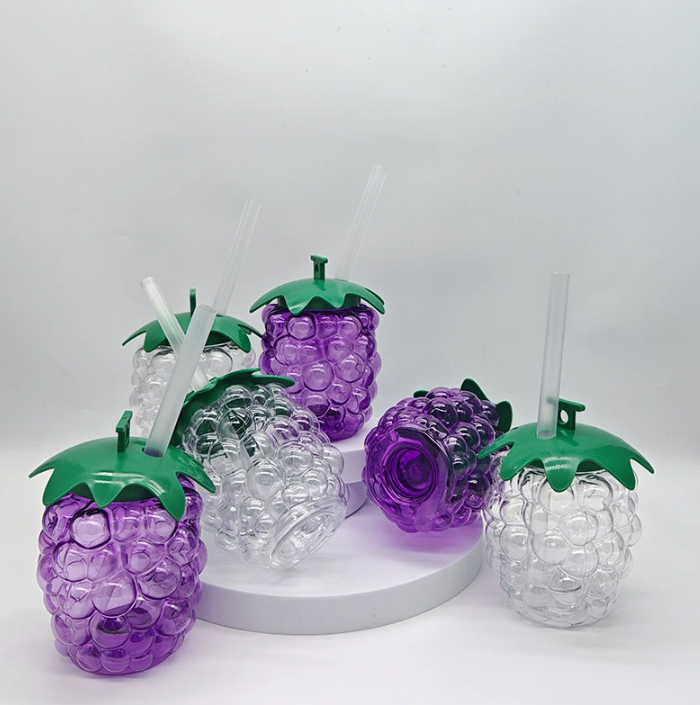What Are the Latest Trends in Plastic Juice Container Designs for 2024?