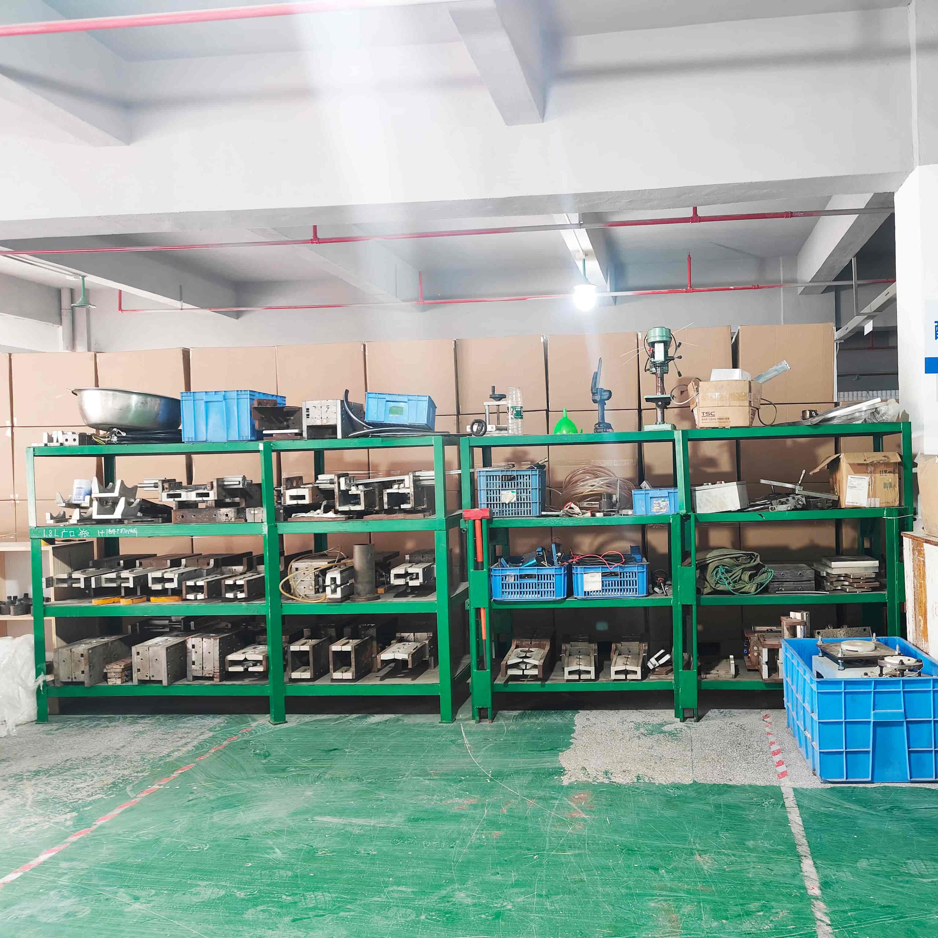 What Are the Advantages of Using Blow Molded Bottles for Packaging?