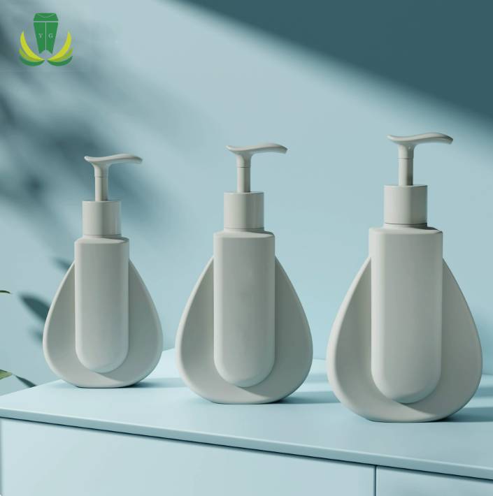 What Common Issues Do Buyers Face with Gray Shampoo Bottles?