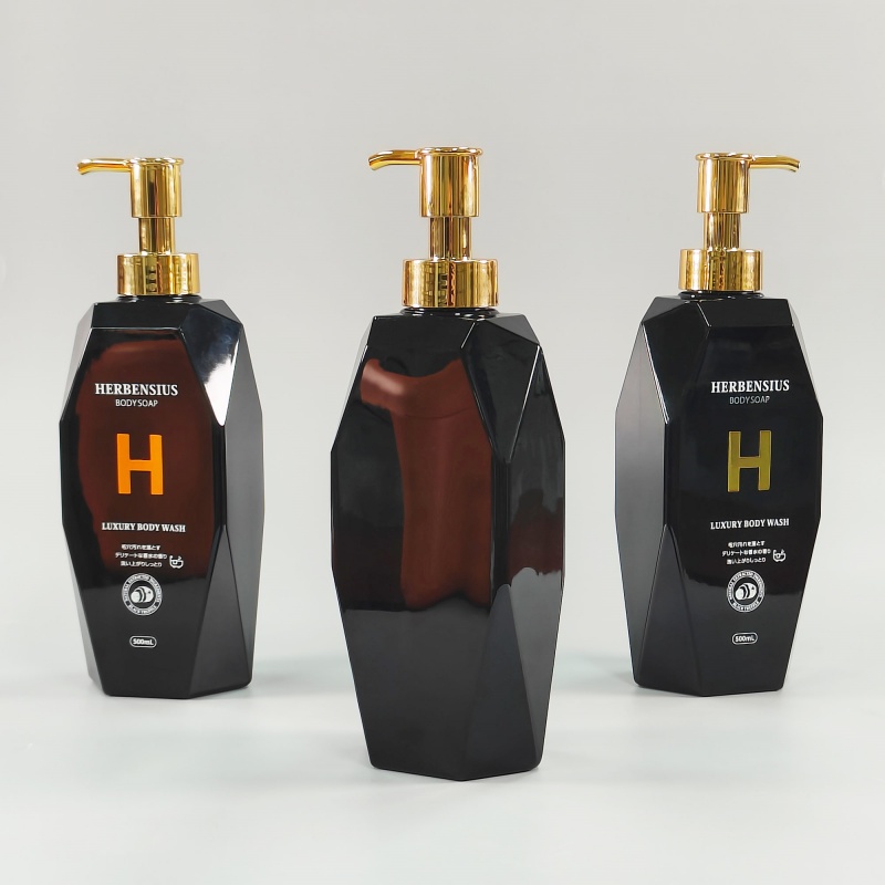High Quality Empty PET Plastic Shampoo Bottle for Hotel & Home Use with Press Pump Embossed Design