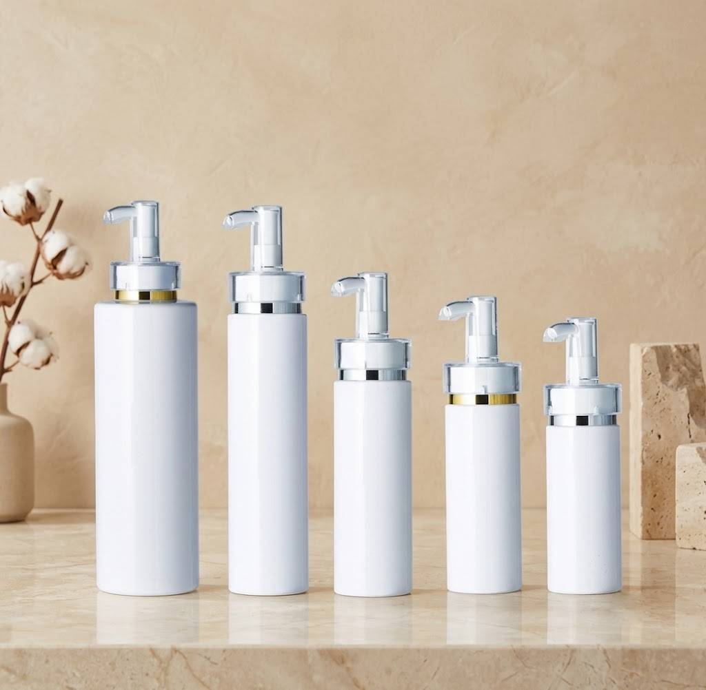 What Are the Top Trends in White Shampoo Bottle Designs for 2024?