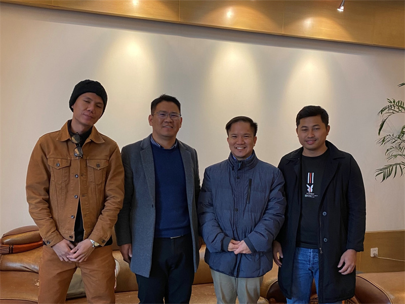 Philippine client visited to discuss cooperation on experimental equipment , jointly promote scientific research and industrialization.