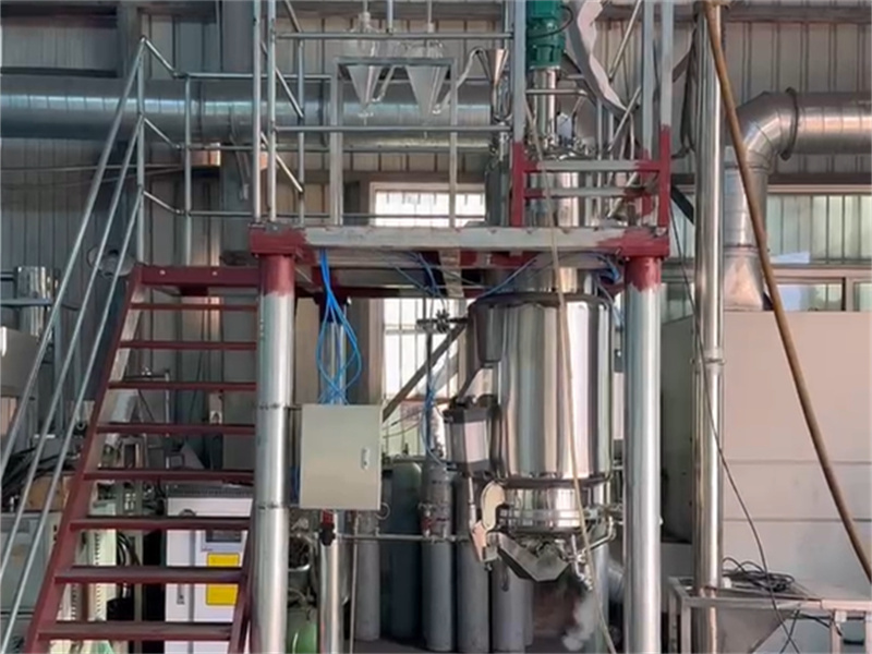 Malaysian customer ordered a large-scale equipment, the high-efficiency agarwood essential oil extraction system was officially delivered.
