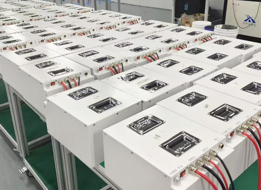 Off-gridowy mikrosieć słoneczno-magazynowa do ładowania pojazdów elektrycznych w centrum logistycznym w Republice Południowej Afryki