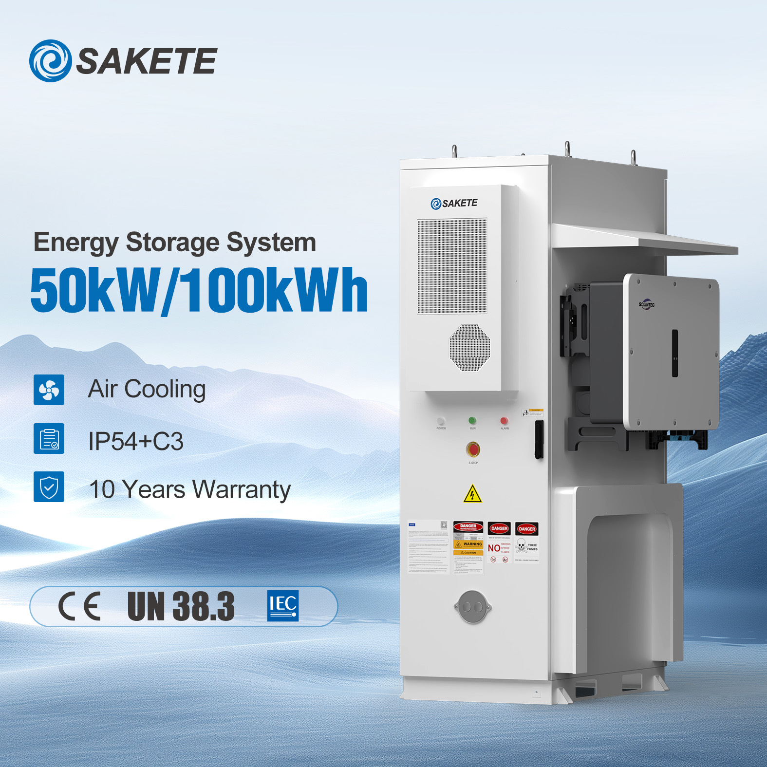 Lze 50 kW střídač použít s baterií v kabinetu?