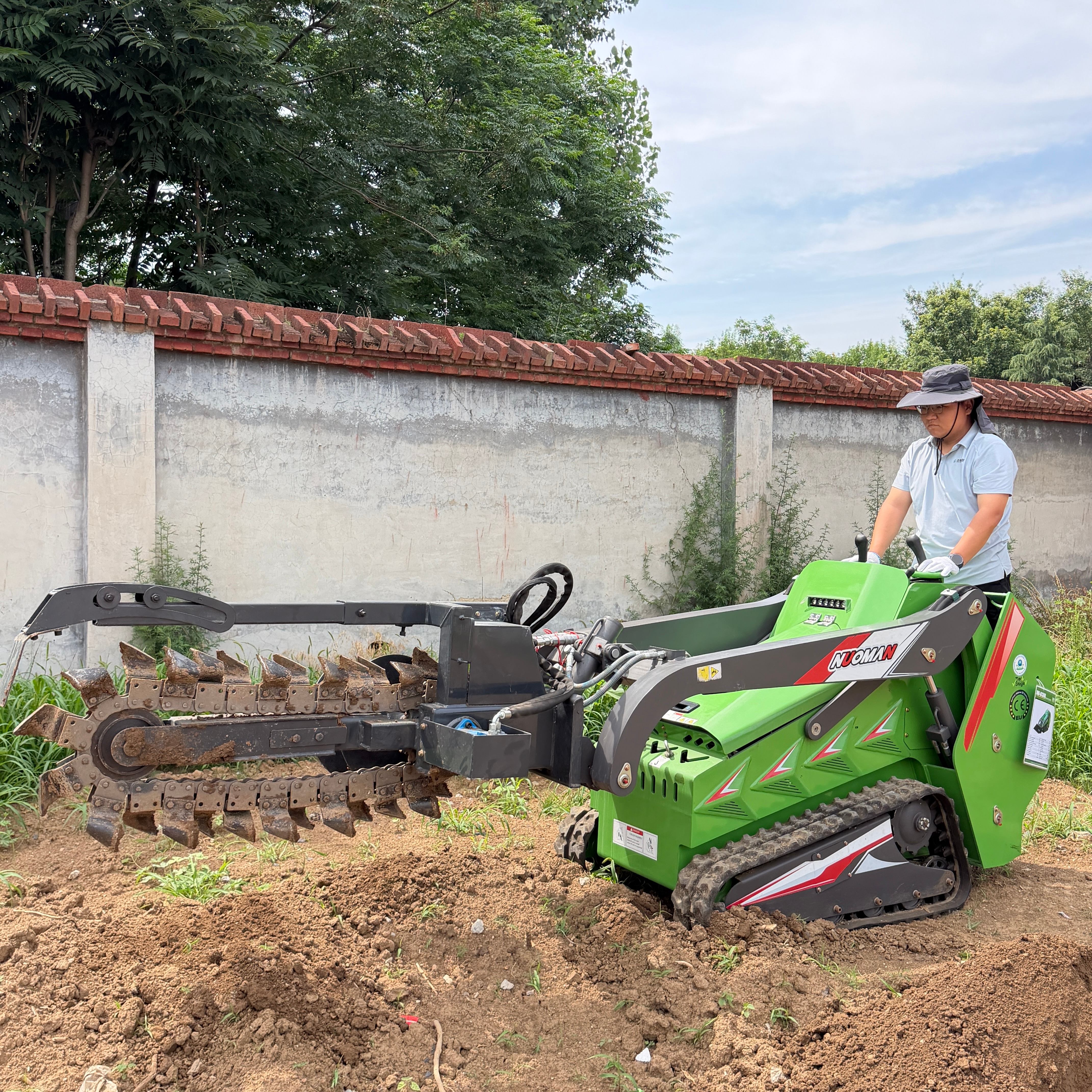 new 1600 available high quality directly from manufacturer best efficient best quality skid steer loaders high efficiency all round hot sale-14