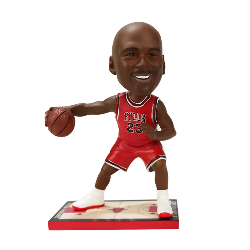 How to Customize a Football Bobblehead for Your Favorite Player?