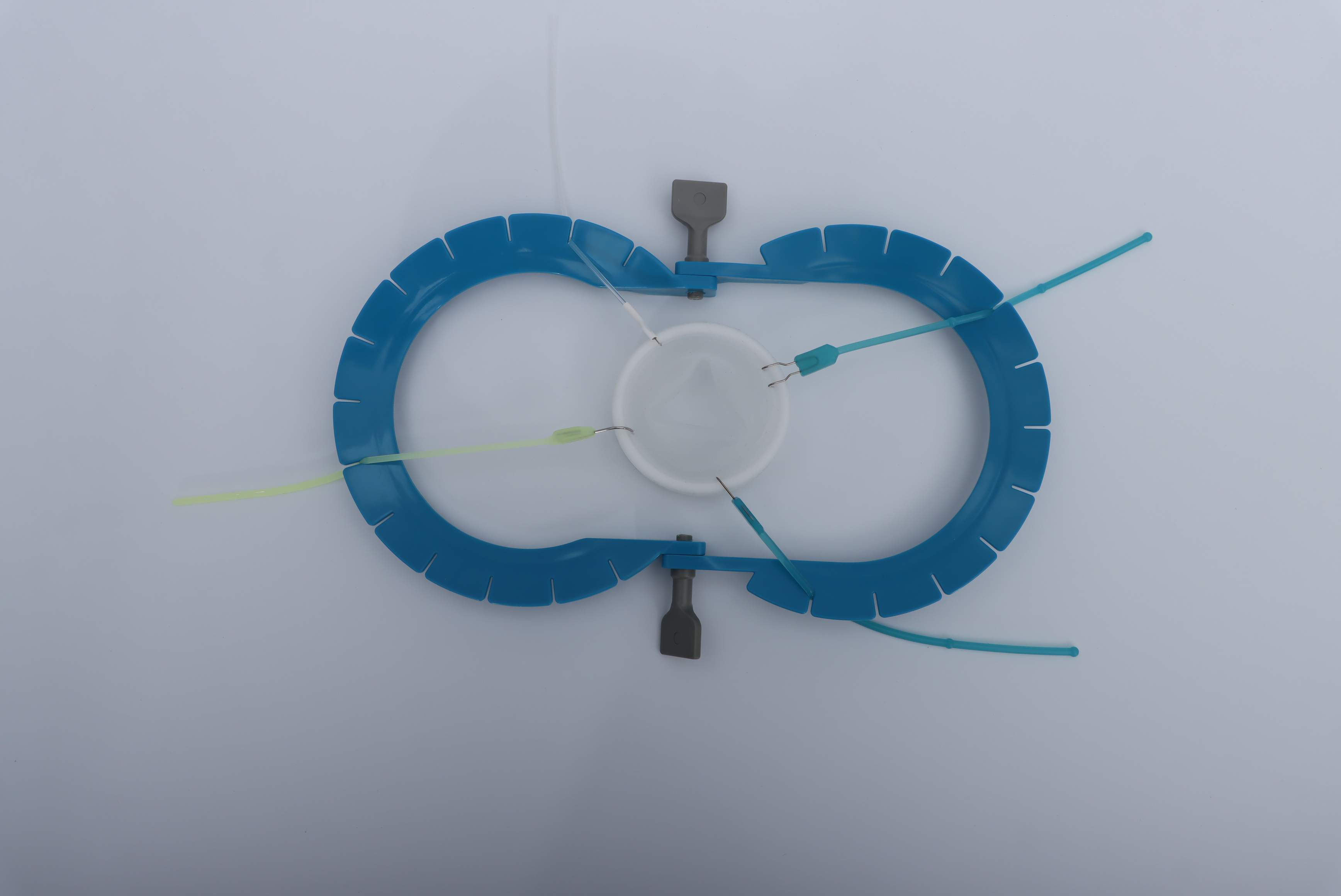 How does a skin hook assist minimally invasive surgical access