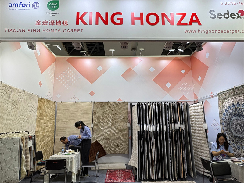 Our Carpet Factory Achieves Great Success at the 139th Canton Fair