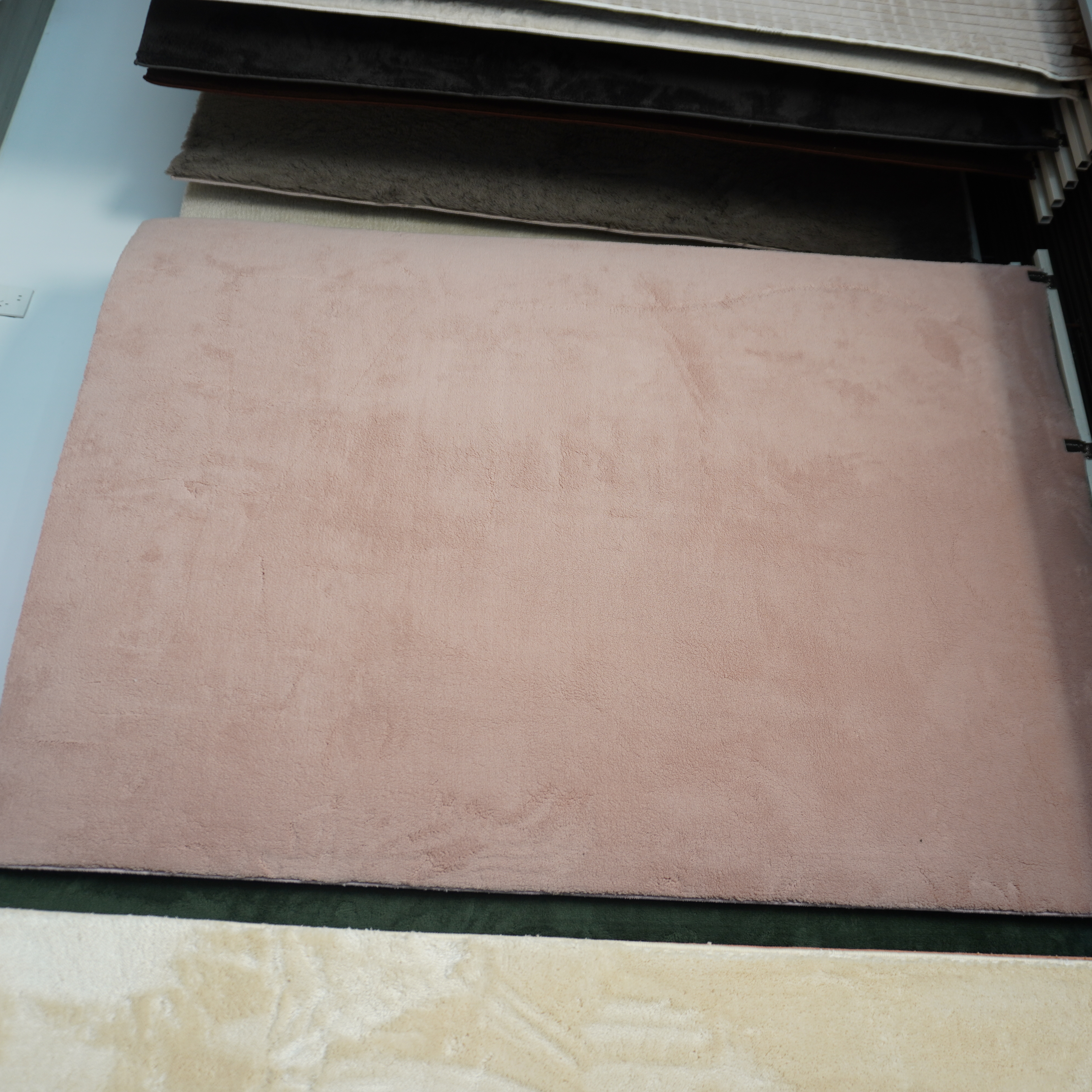 Where to Source High-Quality Pink Shag Carpet at Wholesale Prices