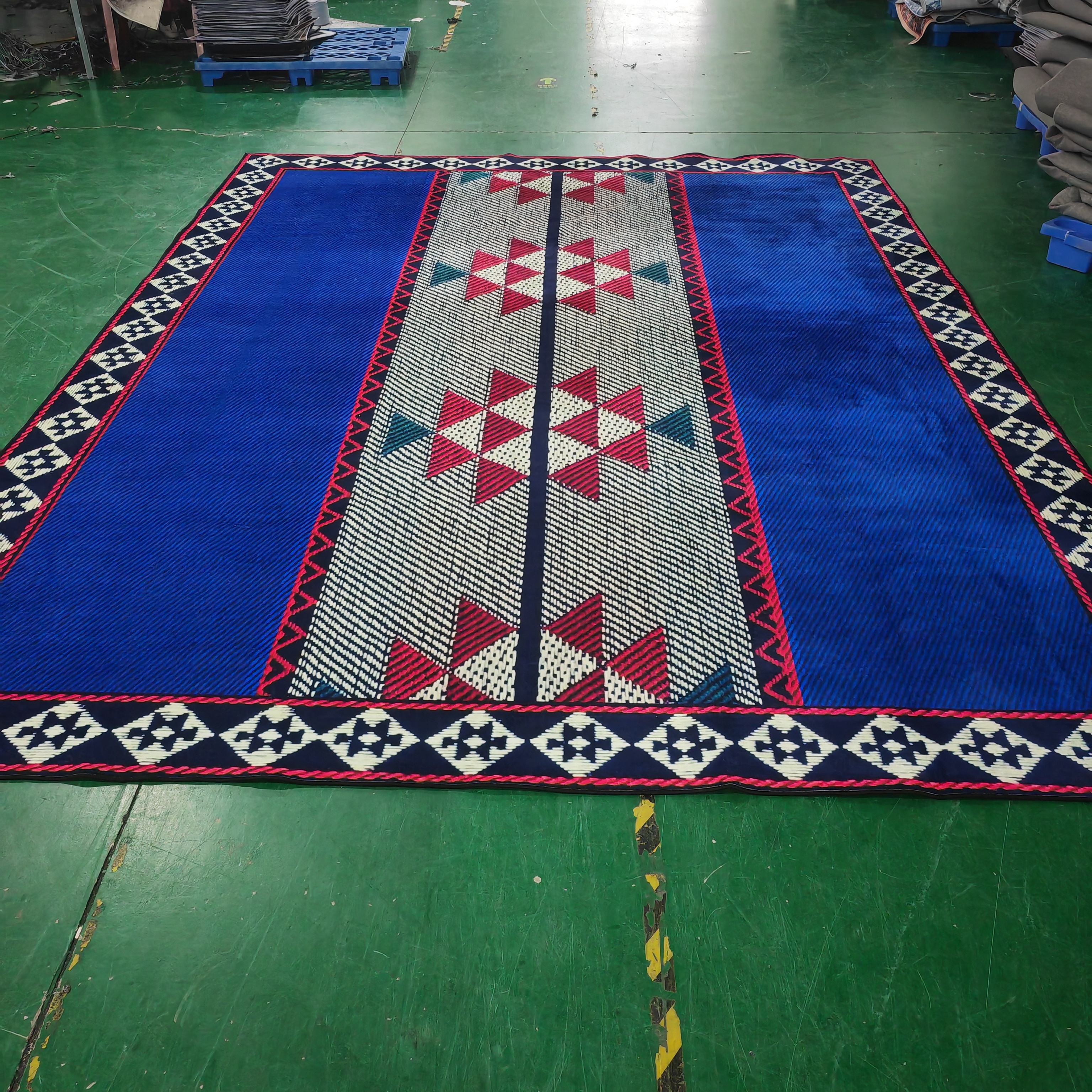 How to Use Dark Blue Area Rugs to Enhance Your Interior Design