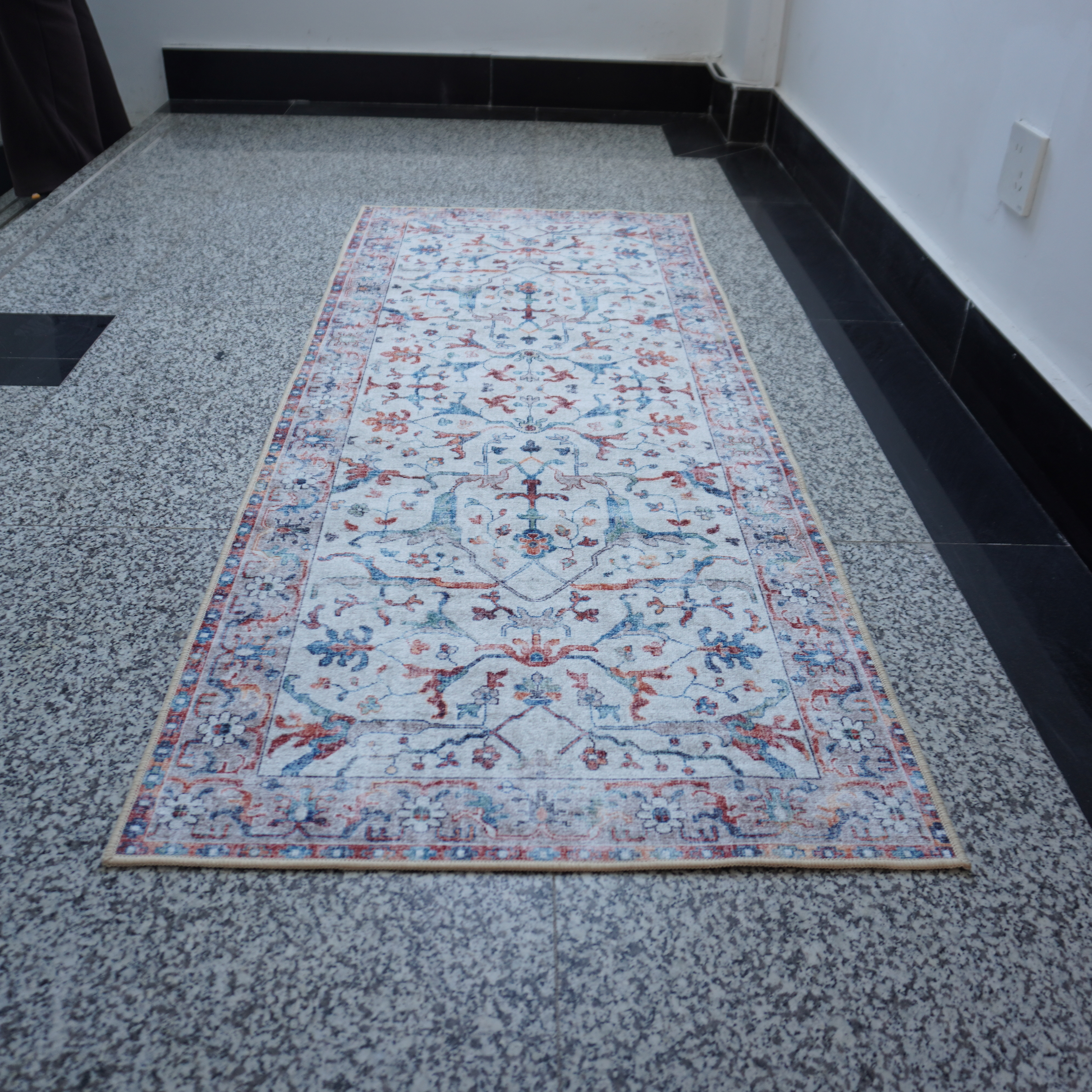 What are the Top Trends in Xmas Runner Rugs for the Holiday Season?
