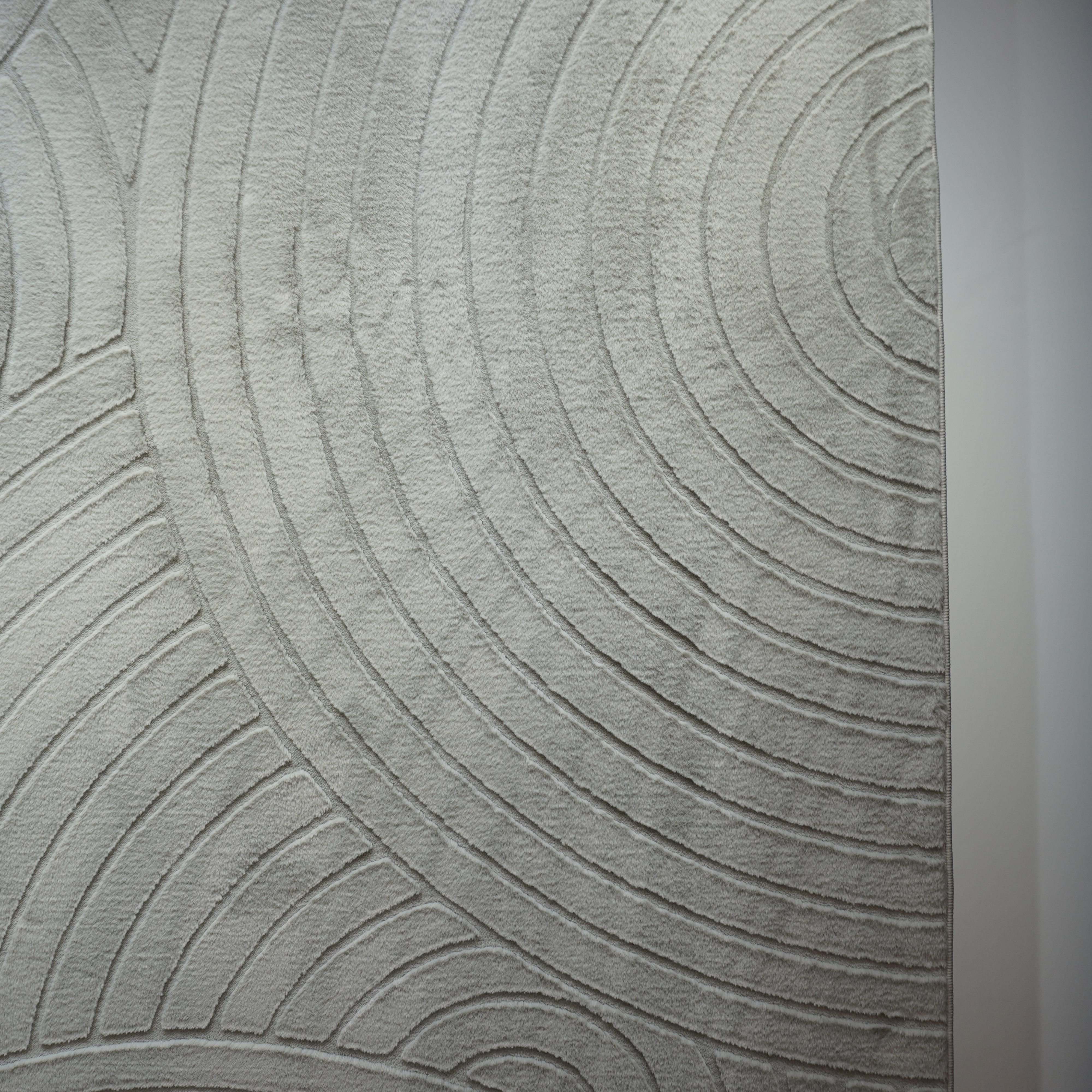 What Makes Faux Fur Rugs a Trending Choice for Interior Decor?