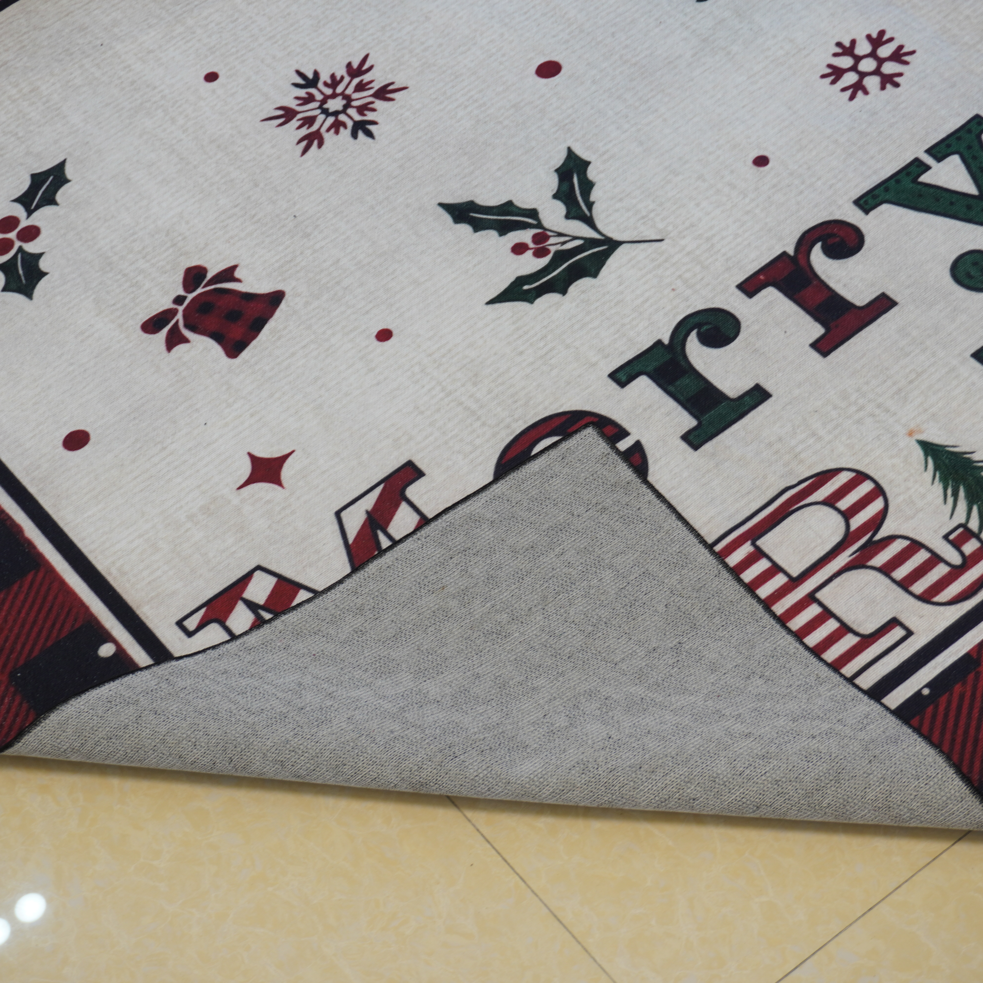 Where to Find Wholesale Outdoor Rugs for Christmas at Affordable Prices