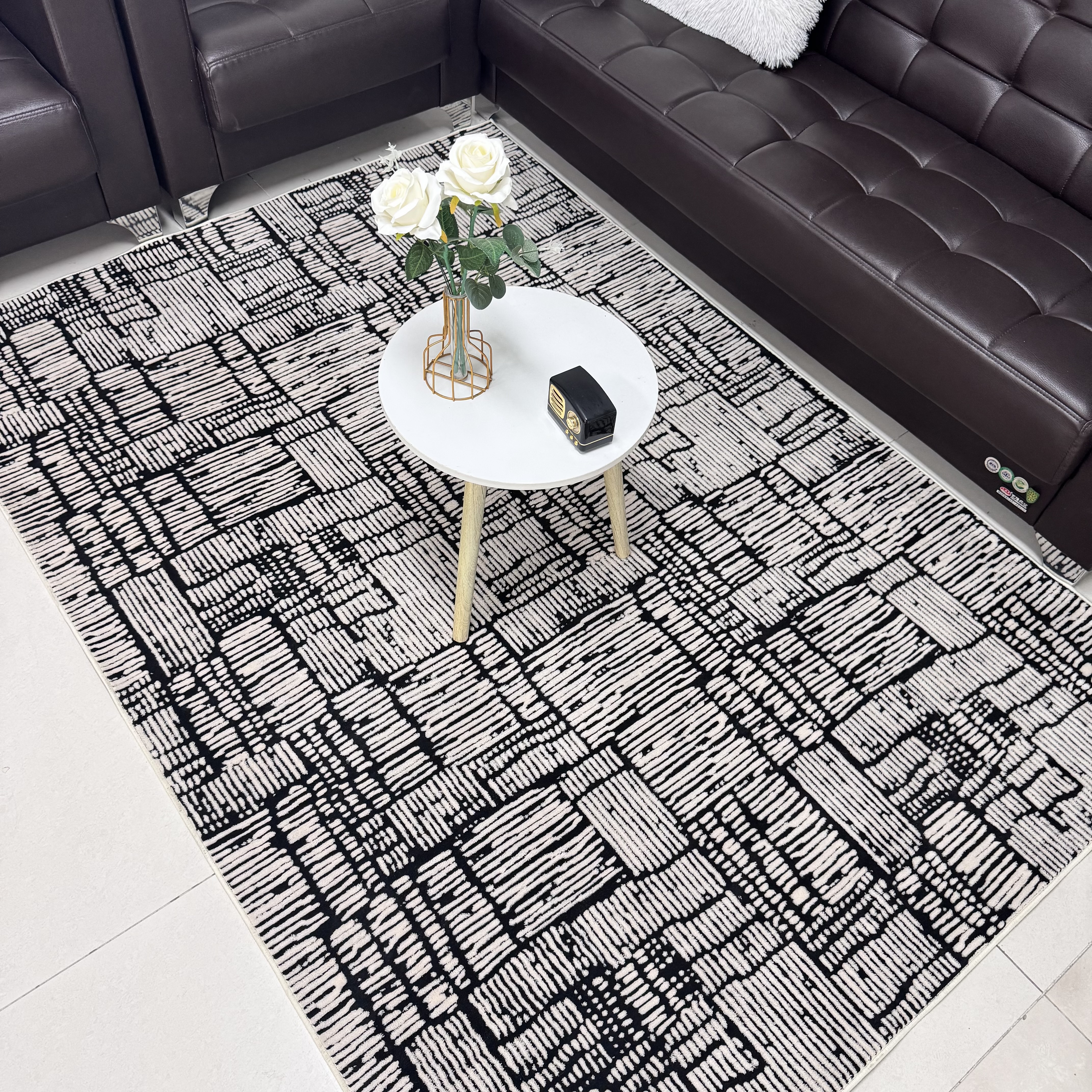 What Popular Styles and Designs of Grey Shag Rugs Are Trending Right Now?
