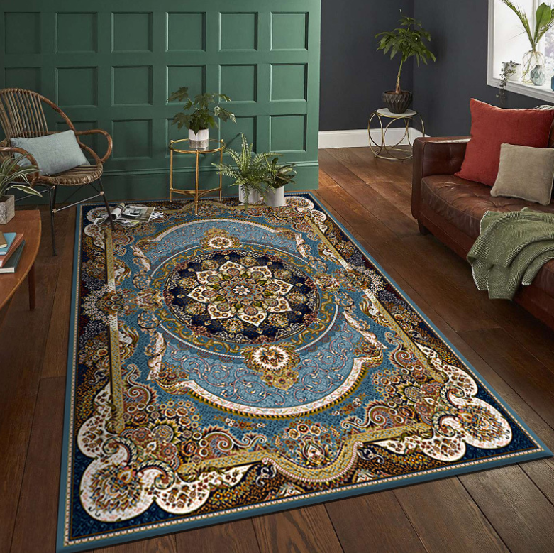 What Common Issues Should Buyers Be Aware of When Purchasing Polyester Rugs?