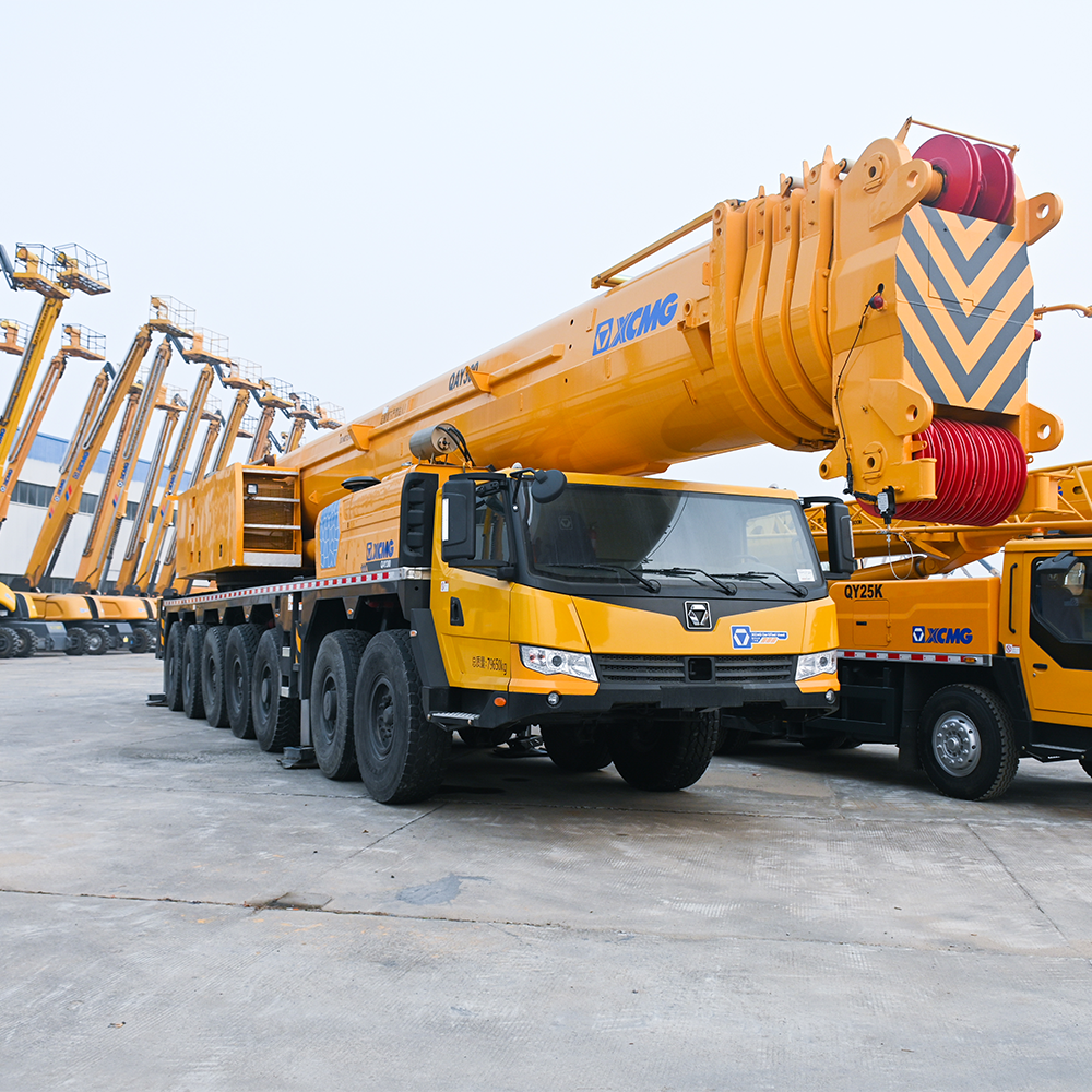 XCMG QAY300 300 Ton All-Terrain Crane with 80m Boom 116m Lifting Height - Mercedes-Benz/Volvo Engines
