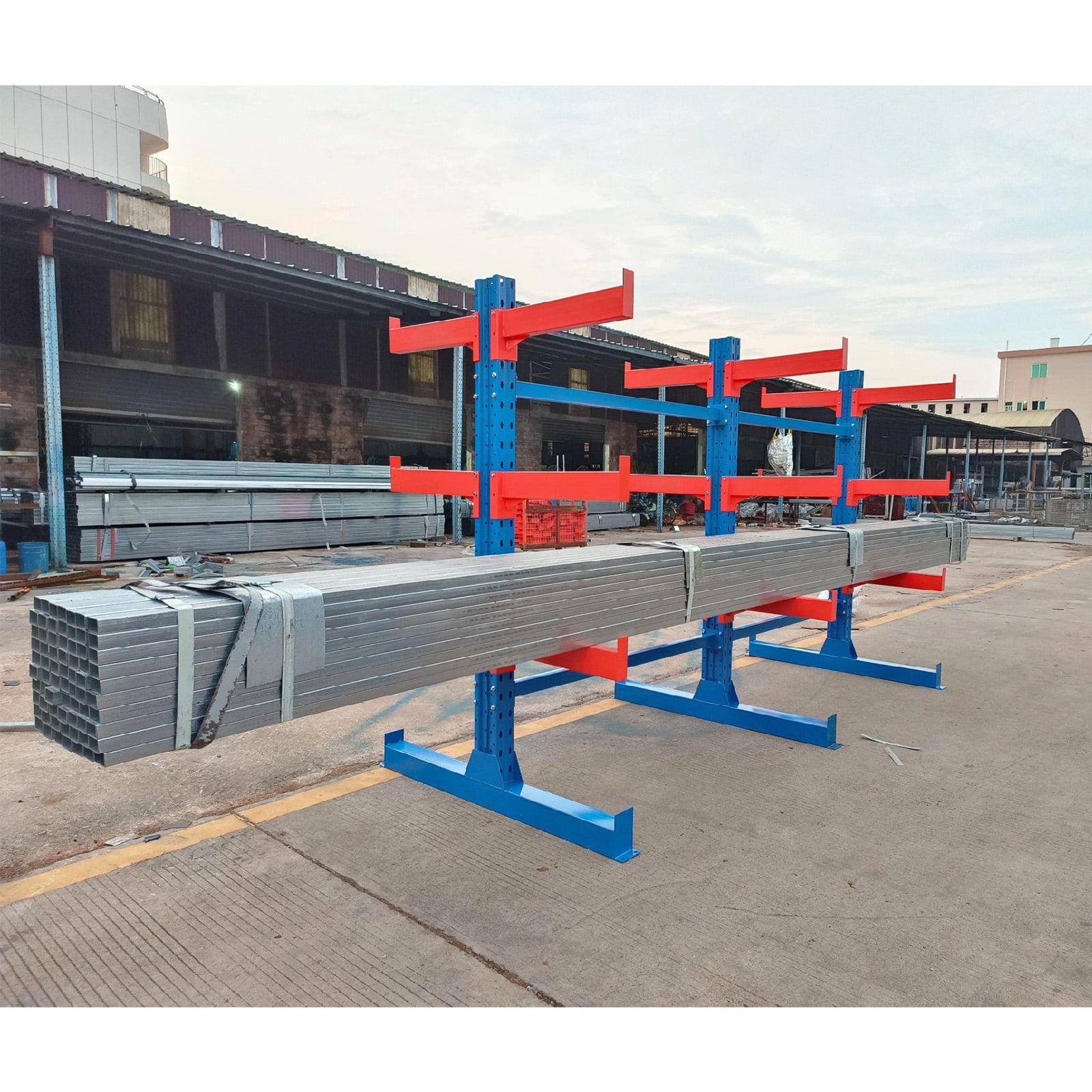 Heavy Duty Cantilever Rack System for Long Materials Storage