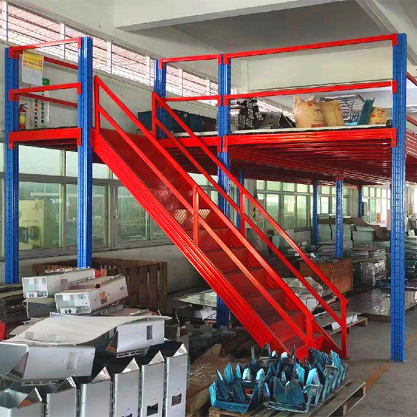 Fabricante de pisos intermedios para almacenes | Suelos industriales de alta carga