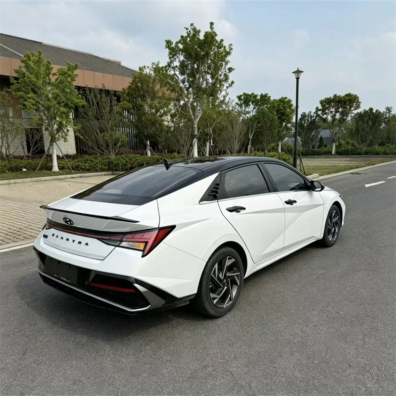 2023 Hyundai Elantra 1.5L CVT Premium Edition