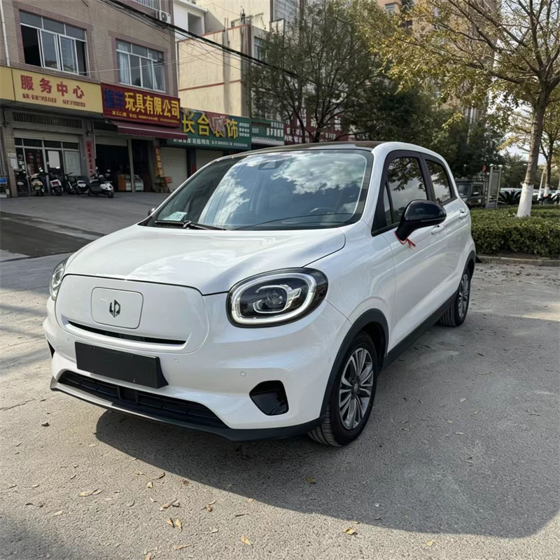 Leapmotor T03 | Practical All-Electric Urban Car for Family Use