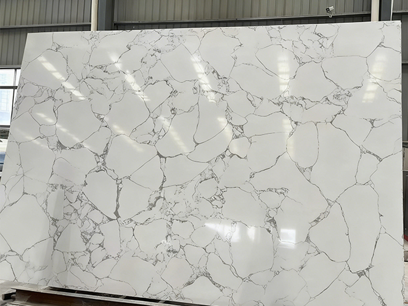 Why Builders Prefer Low-Maintenance Kitchen Countertops