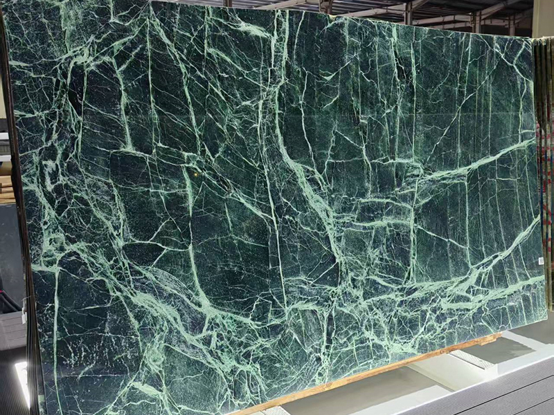 Kitchen Countertop Applications in Luxury Apartment Projects