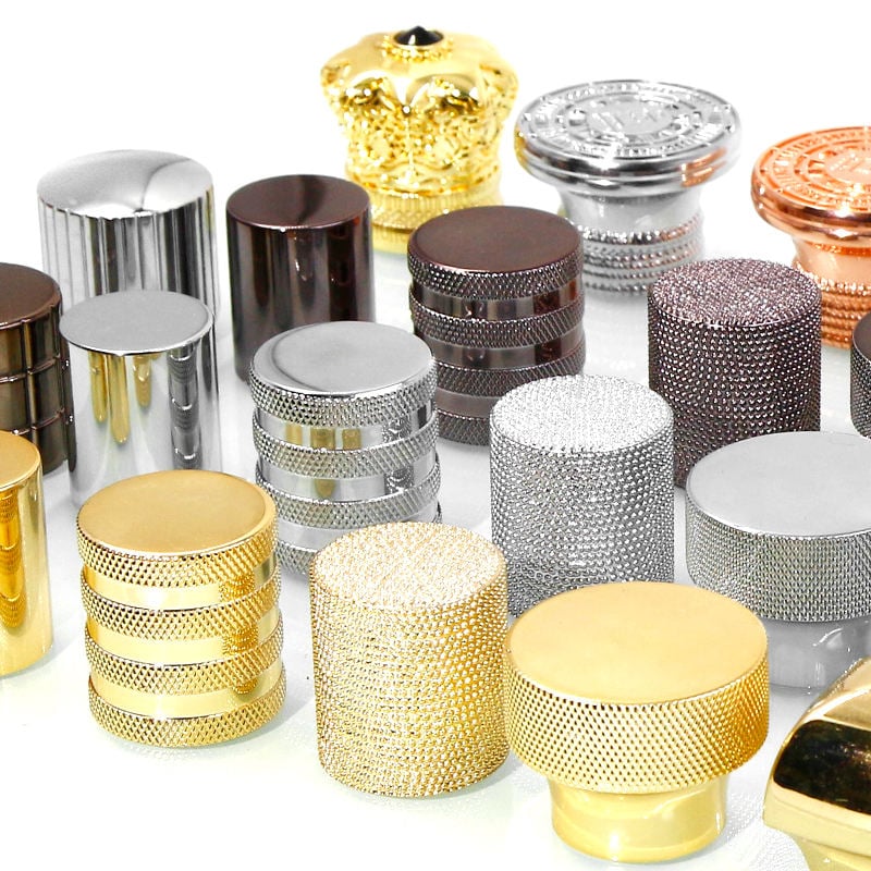 Caps