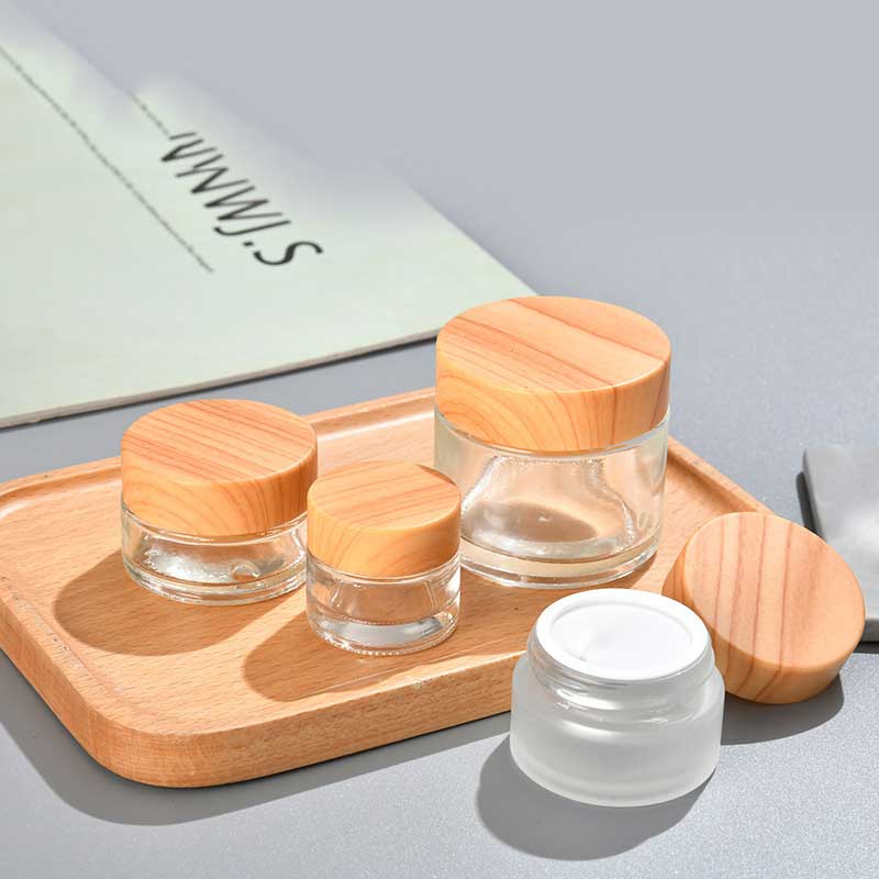 Tingkatkan Jenama Anda dengan Balang Kosmetik Kaca Mewah