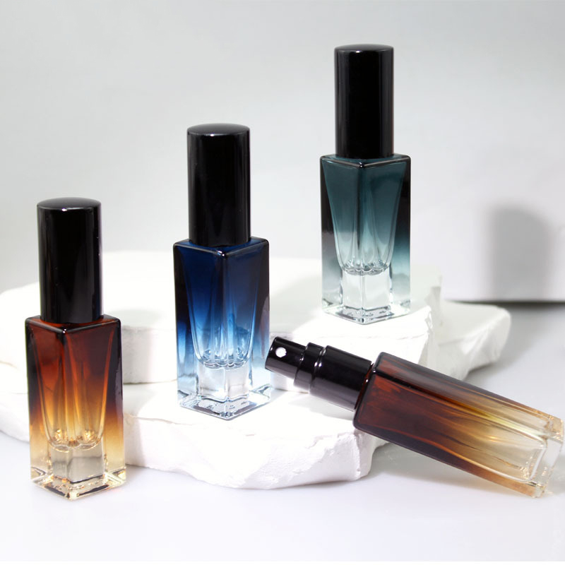 What capacity of cologne bottles is most suitable for travel?